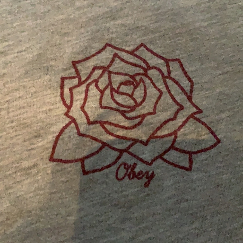 Obey top - Picture 3 of 4